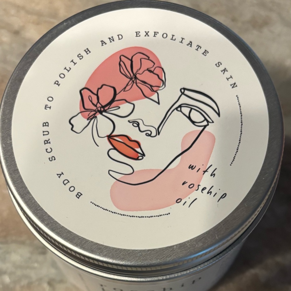 Wild Rose Rosehip Body Scrub - Pink - Picture 4 of 5